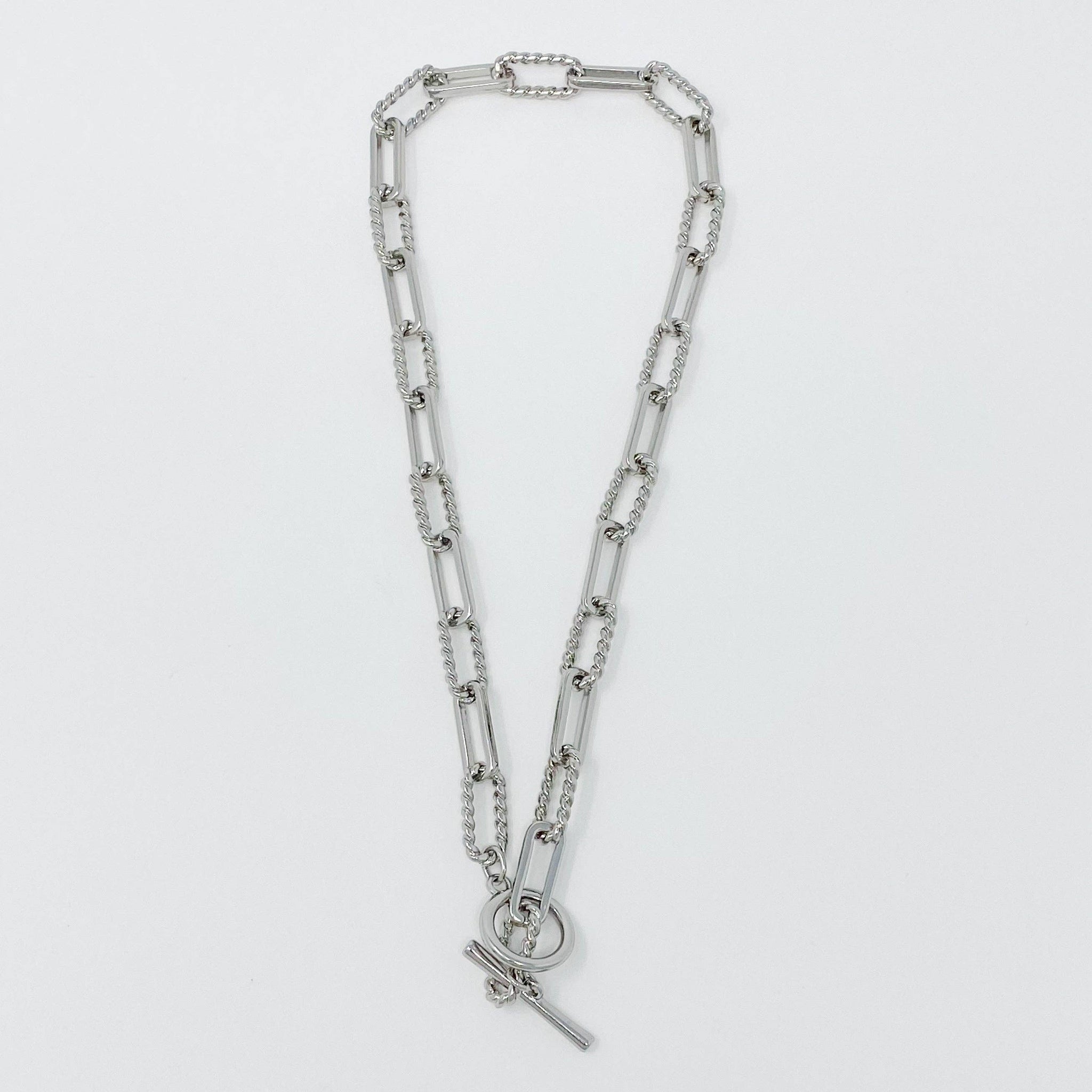 Toggle Chain Link Necklace