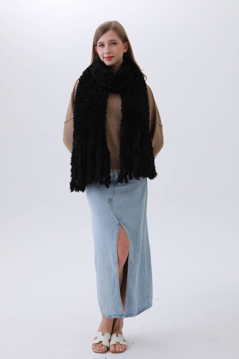 Plush Boucle Knit Scarf with Elegant Fringe – Cozy & Stylish