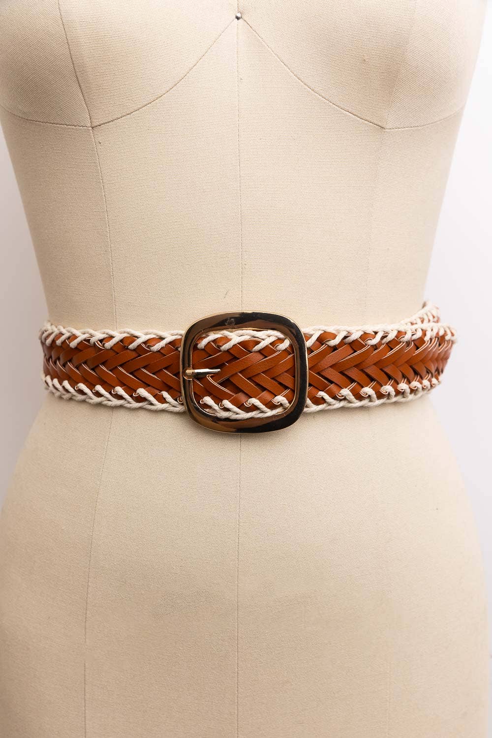 Crochet Trimmed Woven Leather Belt | k+co LIVING display picture 2